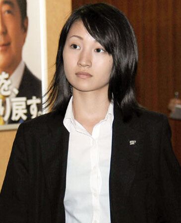 安倍美女保镖未满26岁 各国政要女保镖中最美