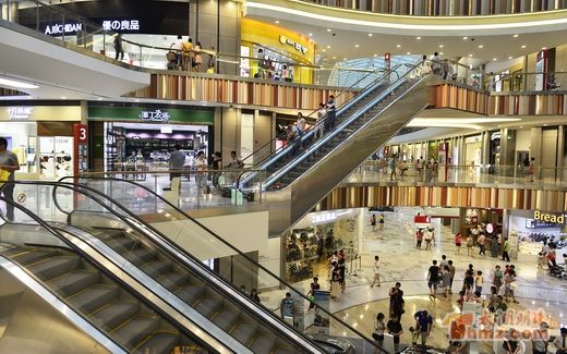 无锡荟聚购物中心客流过百万 锡东商圈活力显