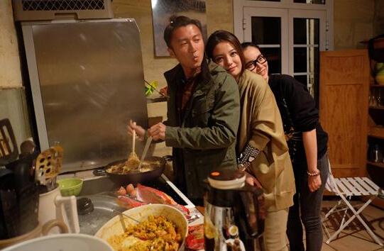 《锋味》赵薇酒后失言 调侃王菲没爱错谢霆锋