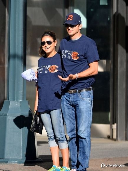 Mila-Kunis-Ashton-Kutcher-Matching-435x580