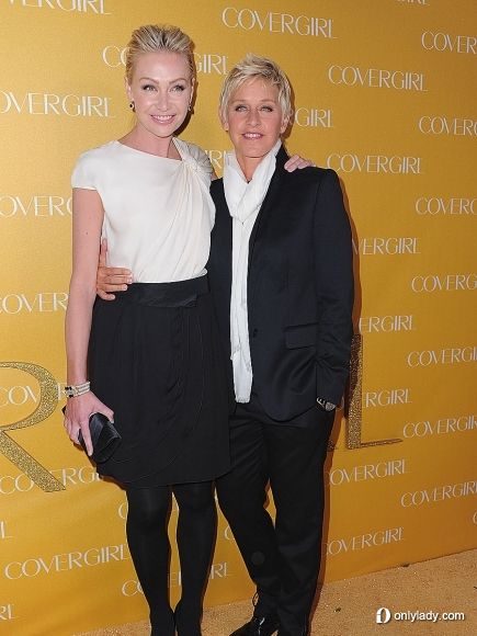 Ellen-Degeneres-and-Portia-de-Rossi-at-Covergirl-Cosmetics-50th-Anniversary-Party-in-West-Hollywood-on-Jan-5-2011-435x580