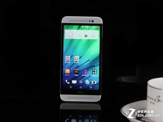 �L��ɤ@��̹� HTC One�ɩ|���ʪF���P 