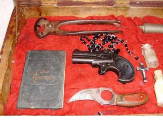 探秘17世纪西方专杀吸血鬼的神奇设备【组图