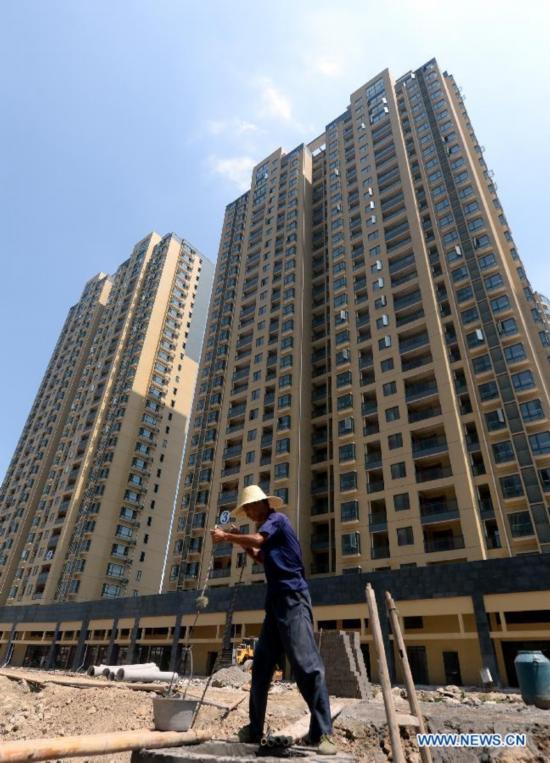 Hangzhou will lift the ban on buying a second home in Xiaoshan and Yuhang districts starting Tuesday, according to Hangzhou Housing Security and Management Bureau. 