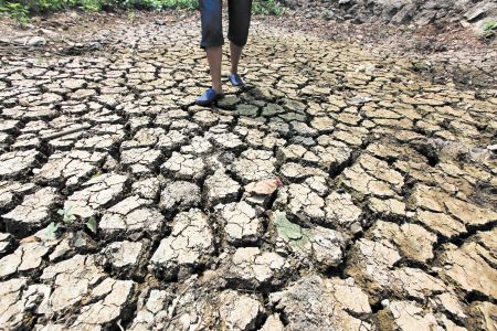 北方多地干旱 本月或将持续