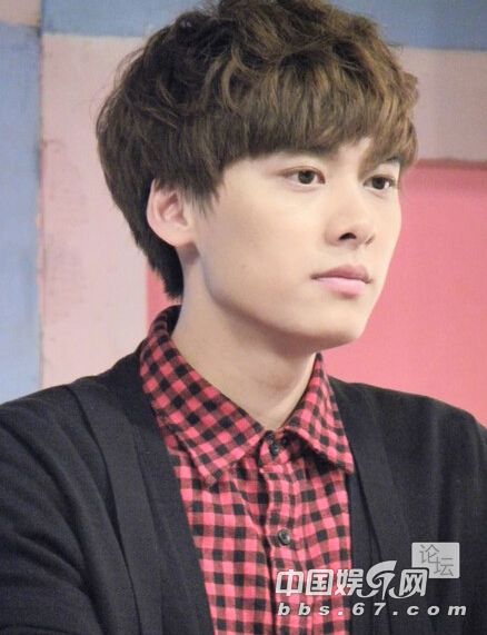 一夜爆红的明星:李易峰陈伟霆古剑男神 杨幂自