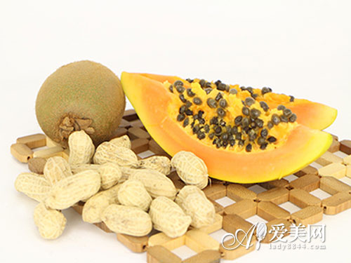 杏仁<em>西瓜</em> 夏季10种食物是皮肤最爱【3】--山东