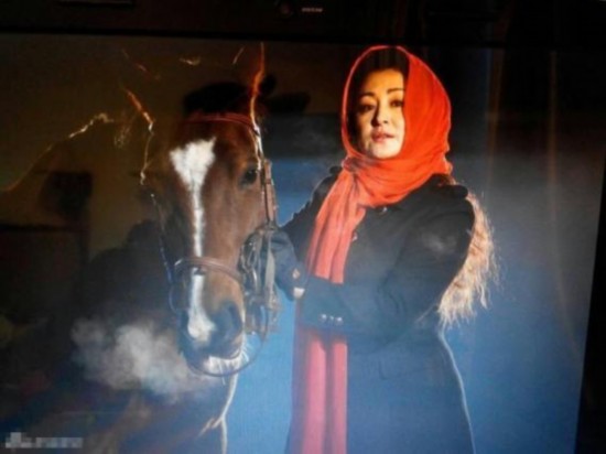 揭赵本山小姨子于月仙20年无子婚姻 曾因绯闻