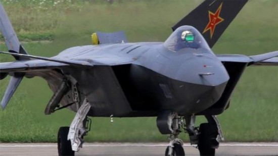 中国三代战机数量高居世界第二 紧追美国步伐