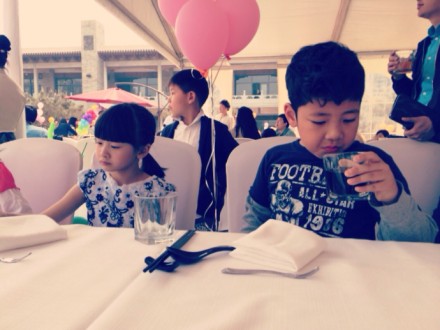 田亮二胎儿子正面照曝光 取名田欣辰 堪称男版