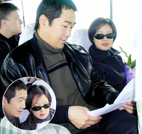 张国立邓婕夫妇云南6.5级地震首捐10万又追加40万