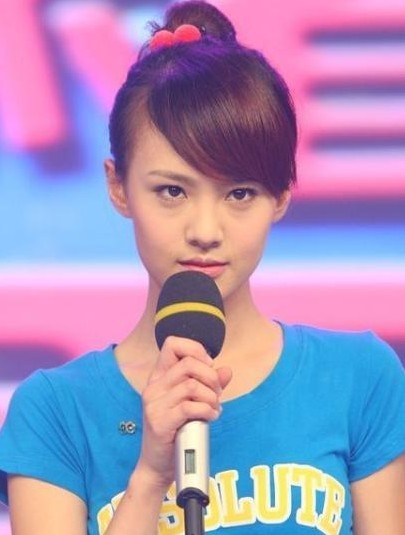 四小花旦脸型五官挑刺:杨幂额头宽唐嫣颧骨高