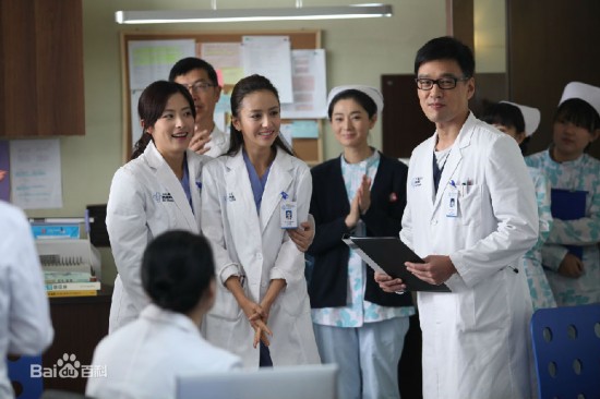 佟丽娅王耀庆《产科医生》全集剧情介绍(至大