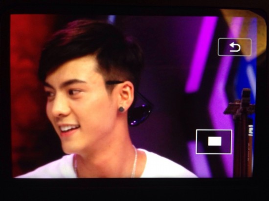 古剑男神汇聚快乐大本营迷倒粉丝 李易峰嘟嘴