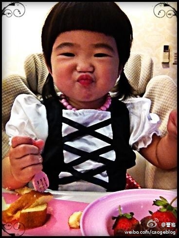 曹氏兄妹有爱日常 海量萌照- Micro Reading