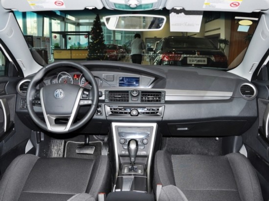 MG 掀背 1.8L 自动 中控台整体