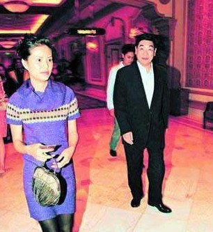 李若彤感情受挫留阴影: 曾十分痛恨前男友     李若彤与现男友郭应泉