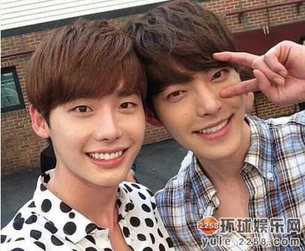 娱乐圈花美男盛行 EXO勋鹿领衔男男CP