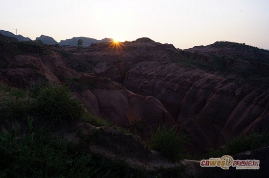 中国最美的波浪谷奇观--陕北靖边龙洲丹霞地貌