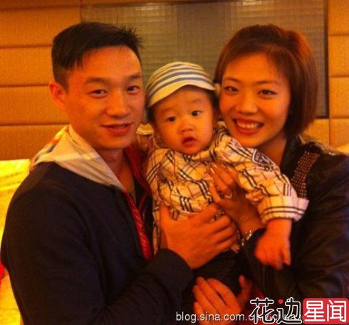 《爸爸去哪儿2》萌娃童年照片萌晕网友 grace