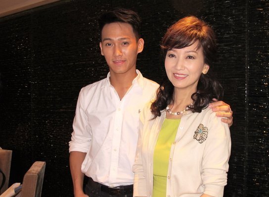 赵雅芝小儿子黄恺杰进军娱乐圈