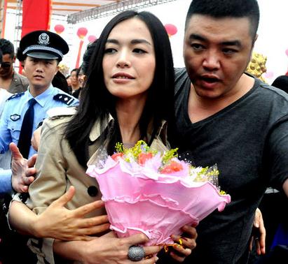 中国明星保镖什么样:特种兵没枪长得不起眼