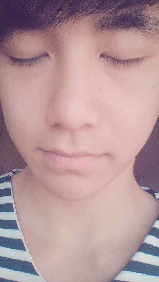 清华 国民校草 李润东走红 187公分文武双全(组