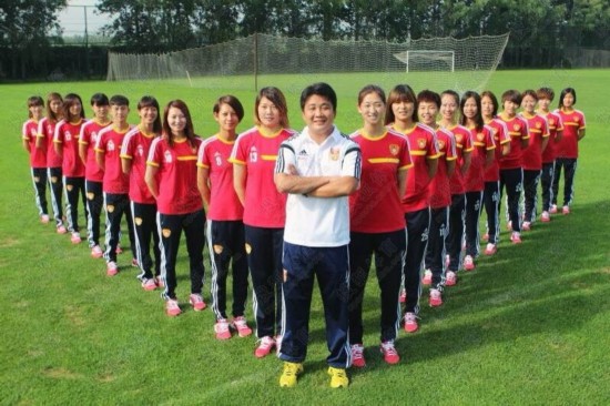 女足姑娘更衣室玩自拍 希望从死亡之组出线