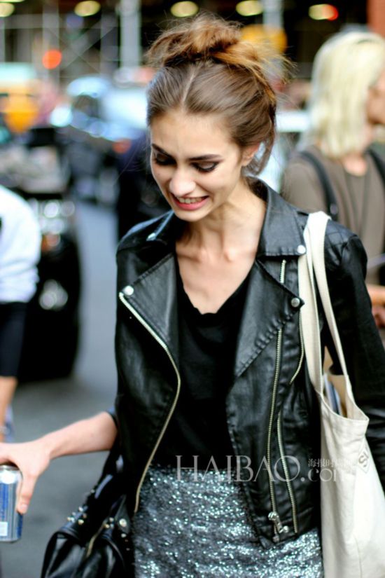 ��ģ���ա������� (Marine Deleeuw) 