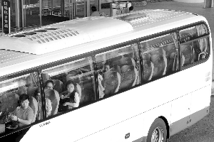 南京禄口机场T2航站楼满月 机场大巴客流流失