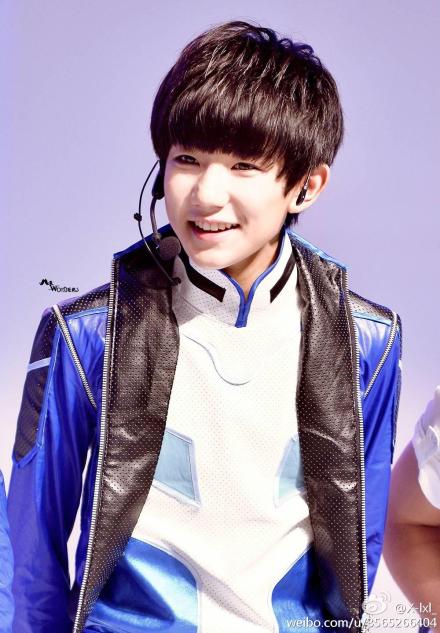 Tfboys成员罕见私照 王俊凯王源画风太美了