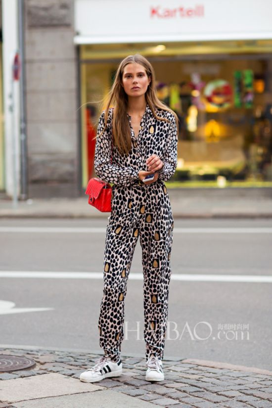 ��ģ�����ա�����ʲ���ڶ�ɭ (Caroline Bresch Nielsen) 