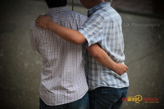 西安突遇暴雨又看海 网友:假装在三亚假装在马