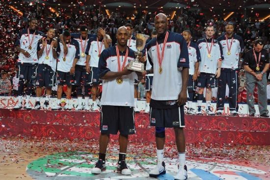 回顾往届美国梦之队队长 科詹在列无乔丹