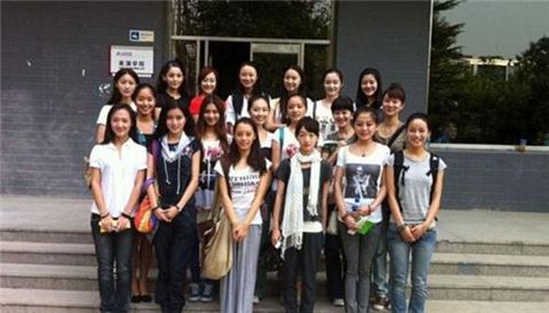 探秘北影校花:刘亦菲景甜有背景 杨幂会炒作(图)