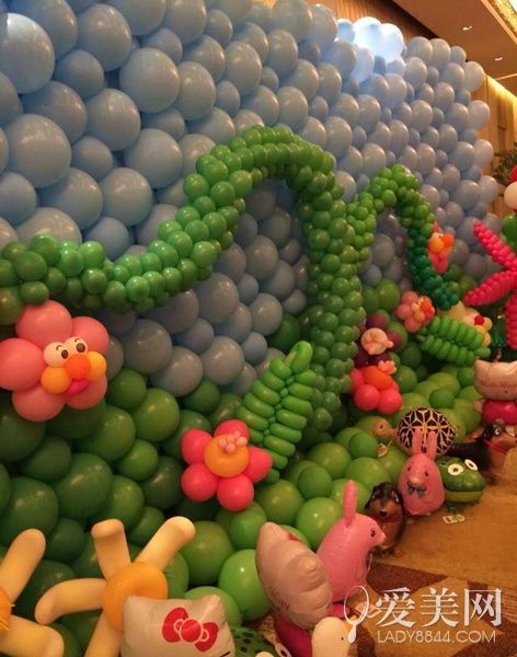 孙俪女儿百日宴:娘娘获邓超舔脚过把瘾- Micro