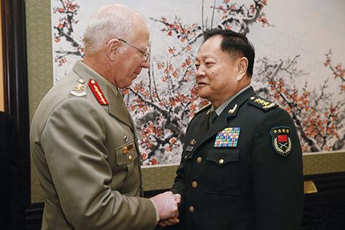 解放军现役34名上将大盘点:50后占据近8成[高清]