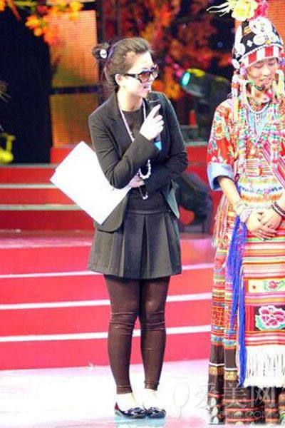  美腿去哪了？刘亦菲阿娇仙女脸大象腿 