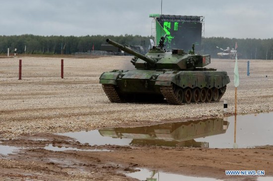 RUSSIA-ALABINO-TANK BIATHLON