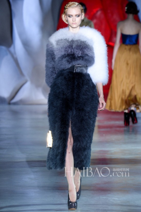 2014秋冬巴黎高定时装周优丽亚娜·瑟吉安科 (ulyana sergeenko) 高级定制秀场