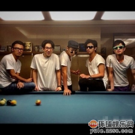 曝房祖名陷柯震东吸毒事件 经纪人不接电话(图