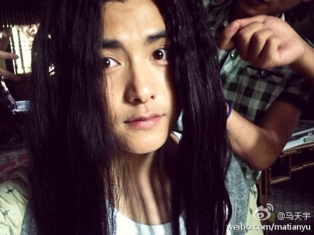 《古剑奇谭》剧情揭秘 李易峰郑爽花絮爆笑剧