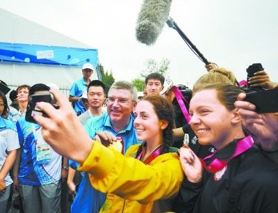 扬州跨界女裁判从足球跨到橄榄球、曲棍球