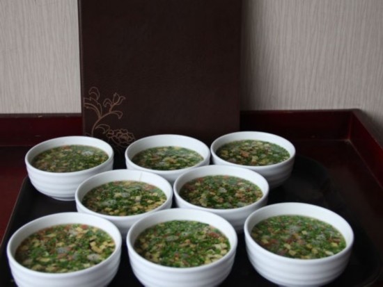 吃一口香浇汤面就一口辣子锅盔 乾县美食有特