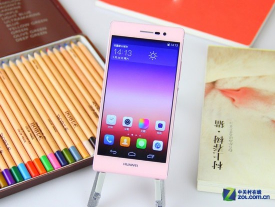 时尚装扮 粉色版华为Ascend P7图赏