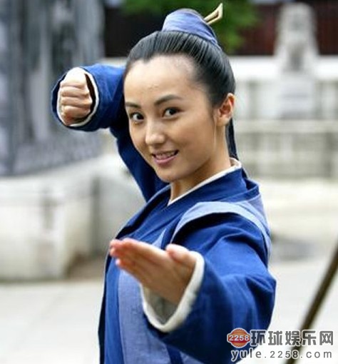 男神"异装癖"伤不起 李易峰图片