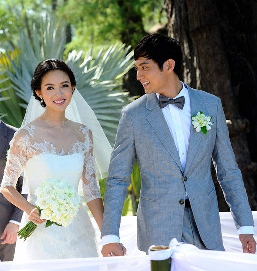 汤唯新娘妆宛若仙女 中韩女星婚纱照大PK