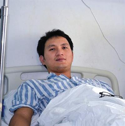 三亚医生抢救病人时被陌生男子掐脖 边挨打边救人