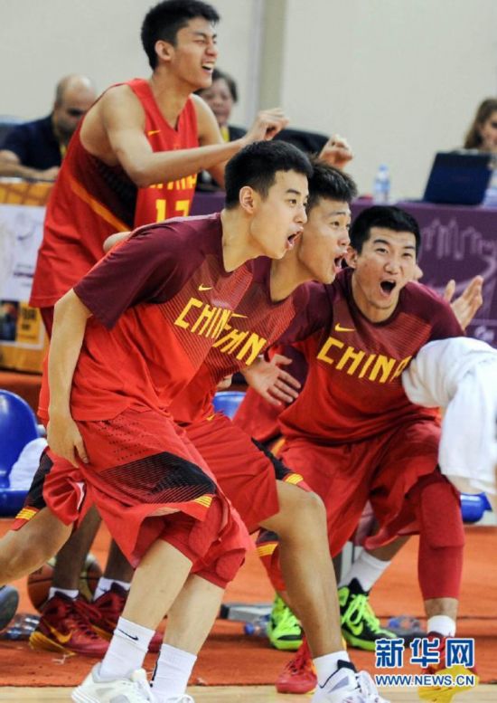 亚洲U18篮球锦标赛:中国狂胜卡塔尔