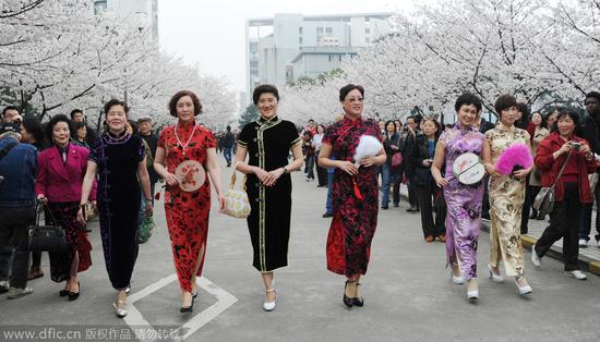 民族的就是世界的 中国大妈与世界时尚潮流- M